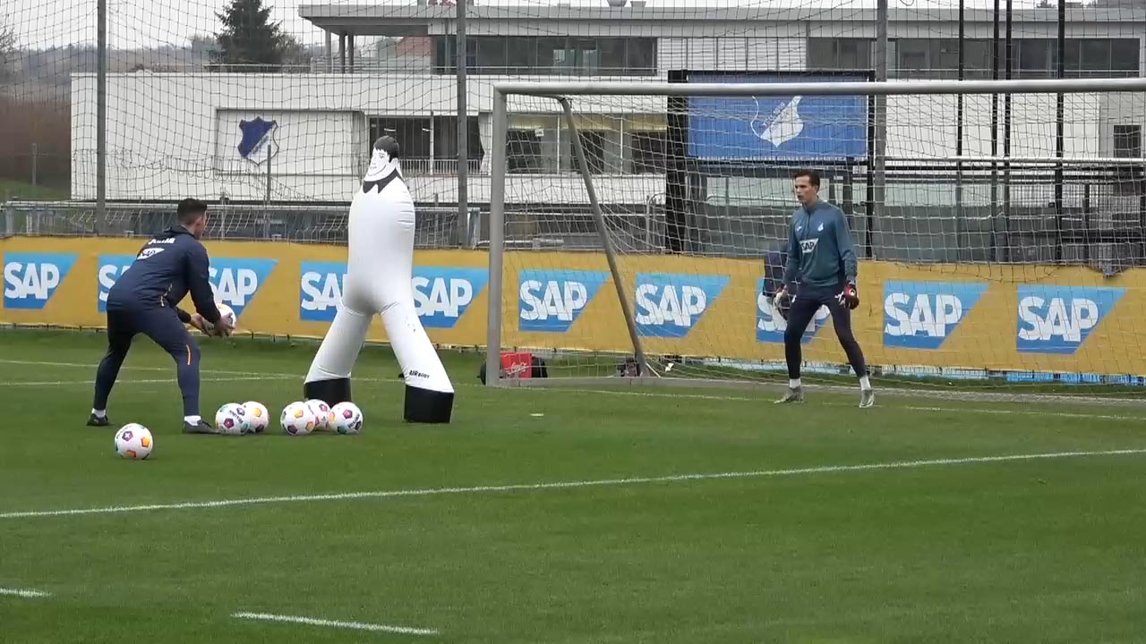 Versteckter Zuwurf hinter Airbody DUO