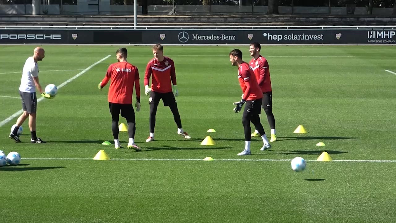 Prellen des Balles in der Gruppe